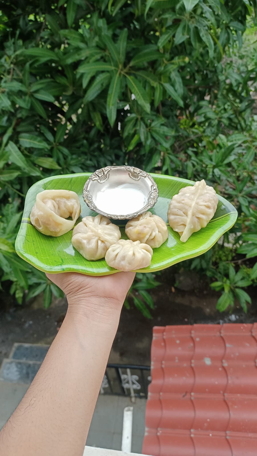Momos